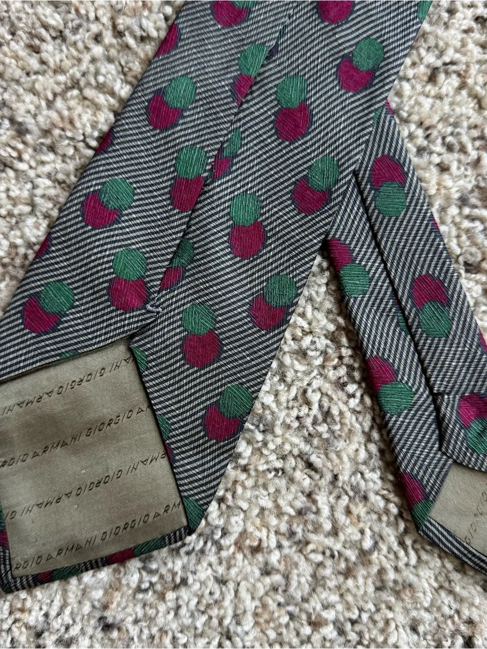 Giorgio Armani Men’s Tie Gray Green Burgundy Geometric Woven Logo Classic